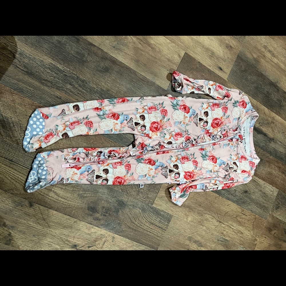 LITTLE BUM BUMS skull zippy, ruffle butt